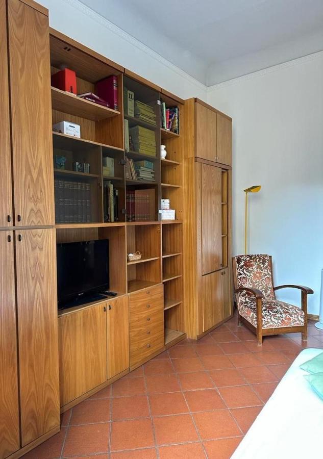 Soffiano Flat - 15 Mins From The Old Town Centre *